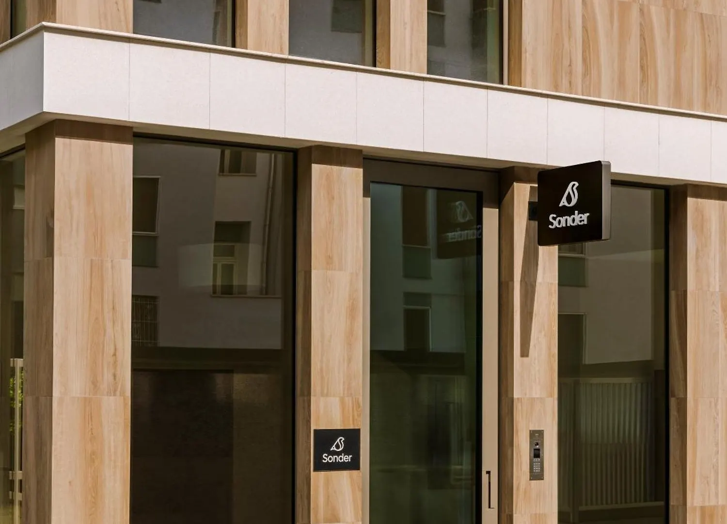 الشقق الفندقية ميلانفي  Sonder Atelier 4*, ميلان إيطاليا