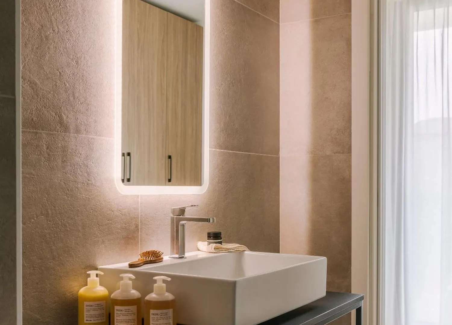 الشقق الفندقية ميلانفي  Sonder Atelier 4*, ميلان